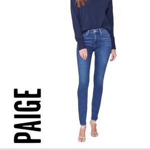 Like New! Paige Hoxton Skinny High Rise Blue Jeans very stretchy